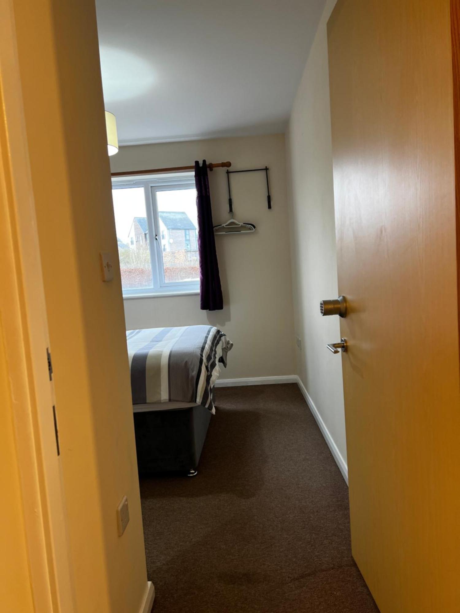 Crownford - Close To Hanley Centre And Guest house
