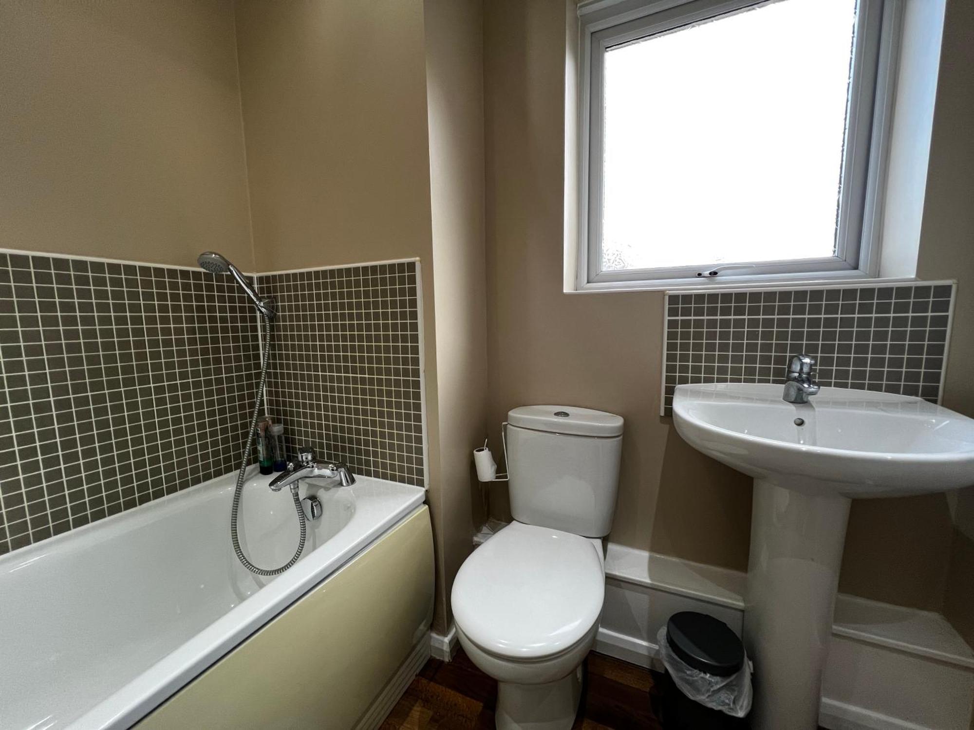 Crownford - Close To Hanley Centre And Gasthuis Stoke-on-Trent
